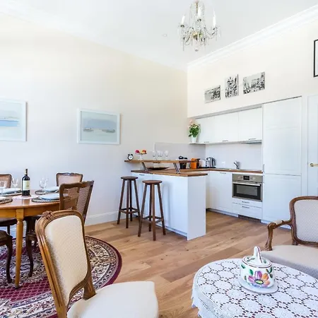 Guestready - Lovely Place De La Bourse *