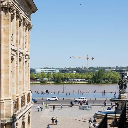 Guestready - Lovely Place De La Bourse * Bordeaux